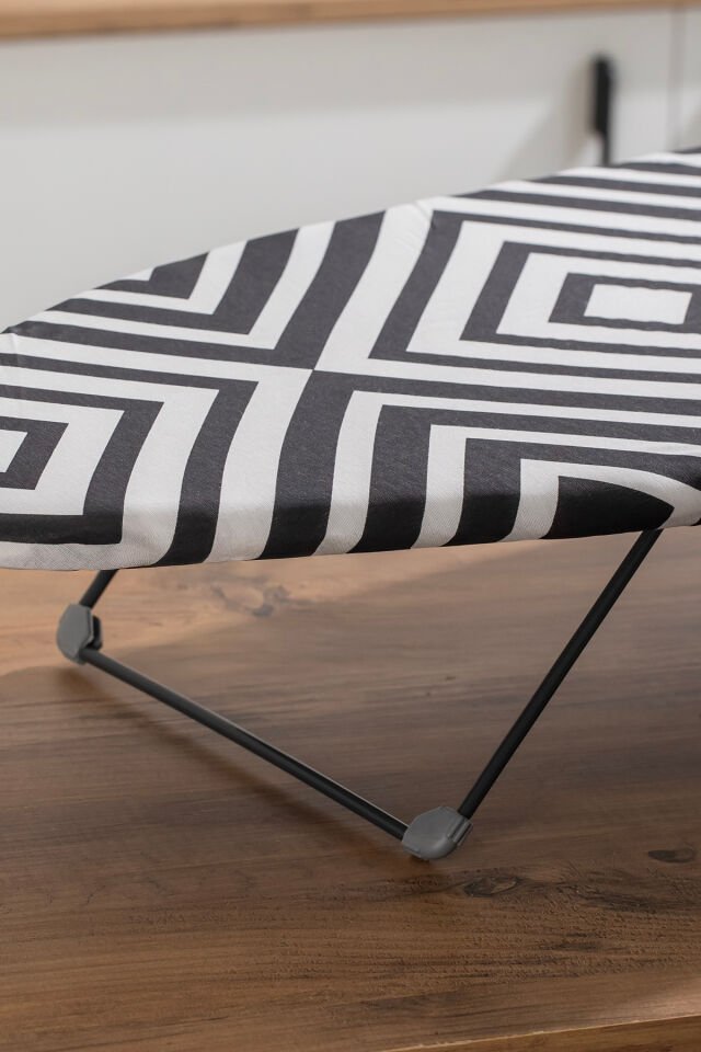 Porsima 15120-1 Smart Mini Seyahat Portatif Katlanabilir Ayaklı Ütü Masası