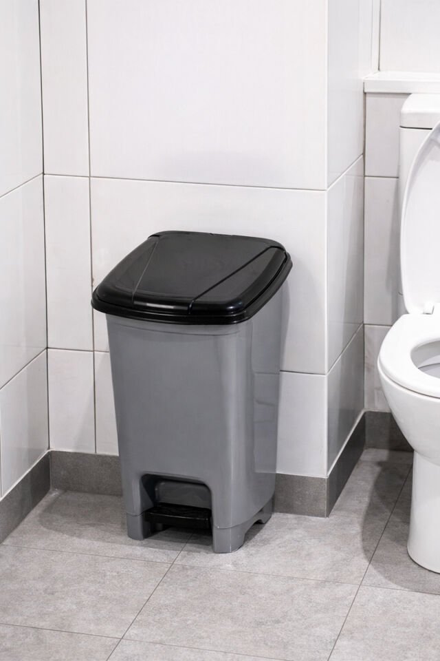 Porsima 086 Pedallı Metalize Banyo Mutfak Çöp Kovası Siyah Kapaklı Slim Pedallı Çöp Kovası 8 Litre