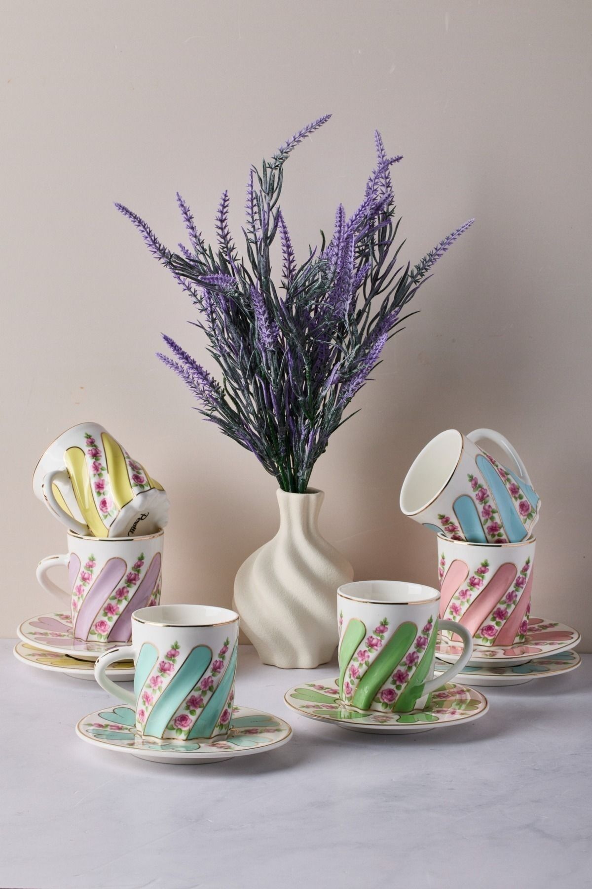 Perotti Kuzguncuk Renkli 6 Kişilik 12 Parça Porselen Kahve Takımı Çok Renkli