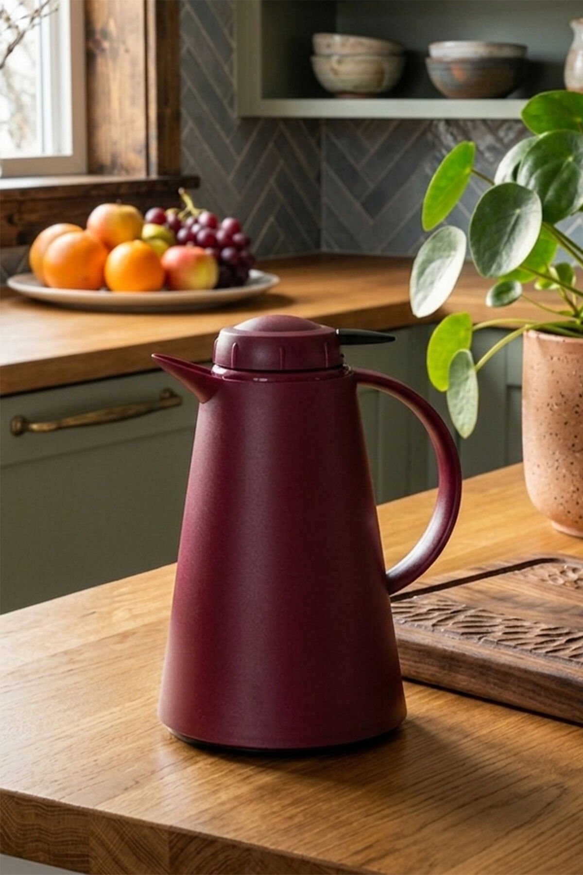 Herevin 161714-590-2 Plastik Termos Çay Termosu Su Termosu Sürahi 1,2 Litre Bordo