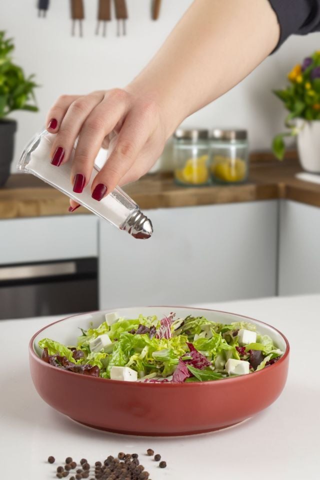 Porsima 15332 2'li Cam Gövdeli Metal Krom Kapaklı Tuzluk Biberlik - Baharatlık Karabiberlik Seti - 50 m