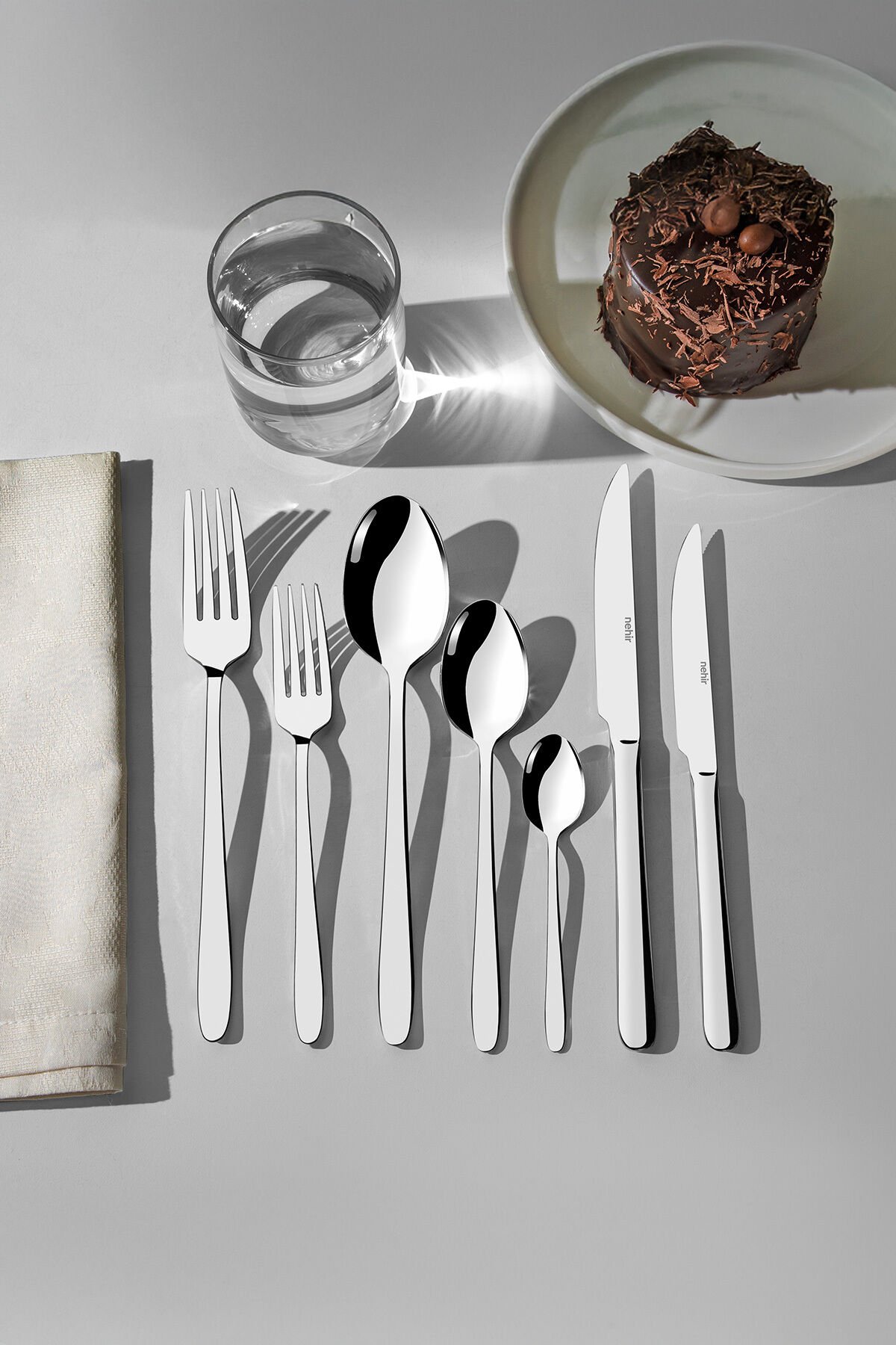 Nehir Sultan Sade 12 Kişilik 84 Parça Kutulu Çatal Kaşık Bıçak Takımı