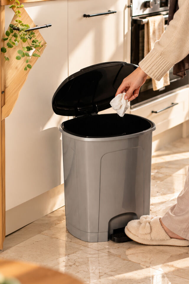 Porsima 1104 Slim Pedallı Çöp Kovası 30 Lt - Çıkarılabilir İç Kovalı Mutfak Ve Banyo Çöp Kovası (Metalik Gri / Siyah)