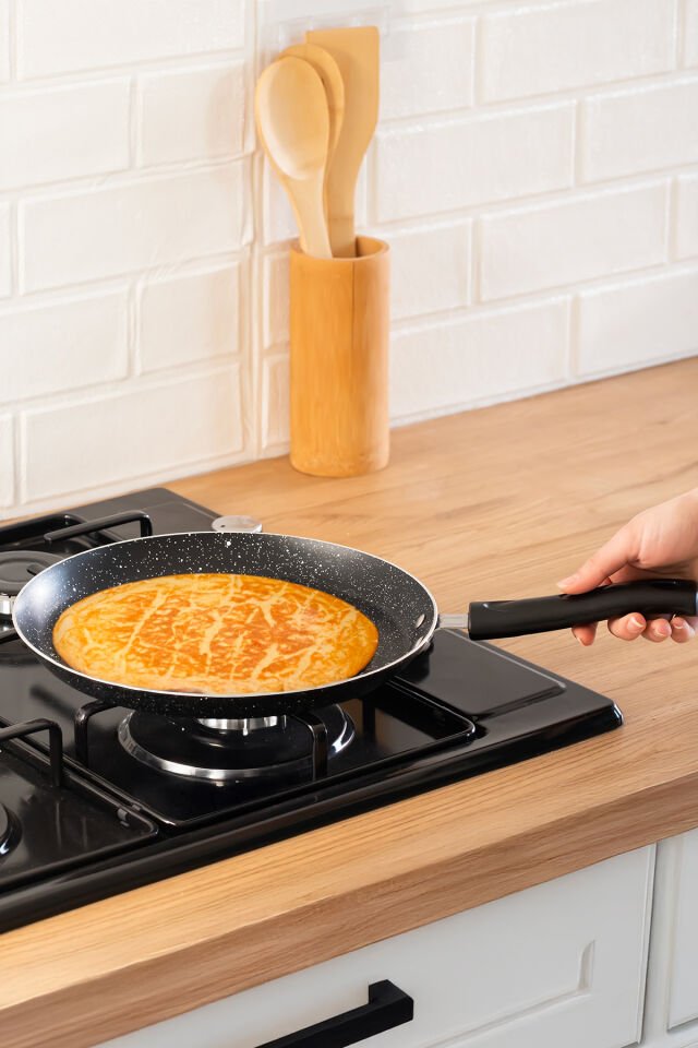 Porsima 579.0093 Granit Yanmaz Yapışmaz Tava Krep Tavası 26 cm Siyah