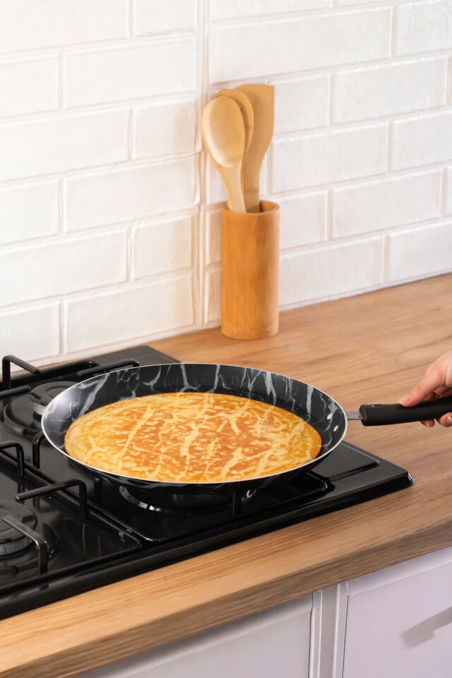 Porsima 579.0127 Granit Yanmaz Yapışmaz Tava Krep Tavası 32 cm Siyah