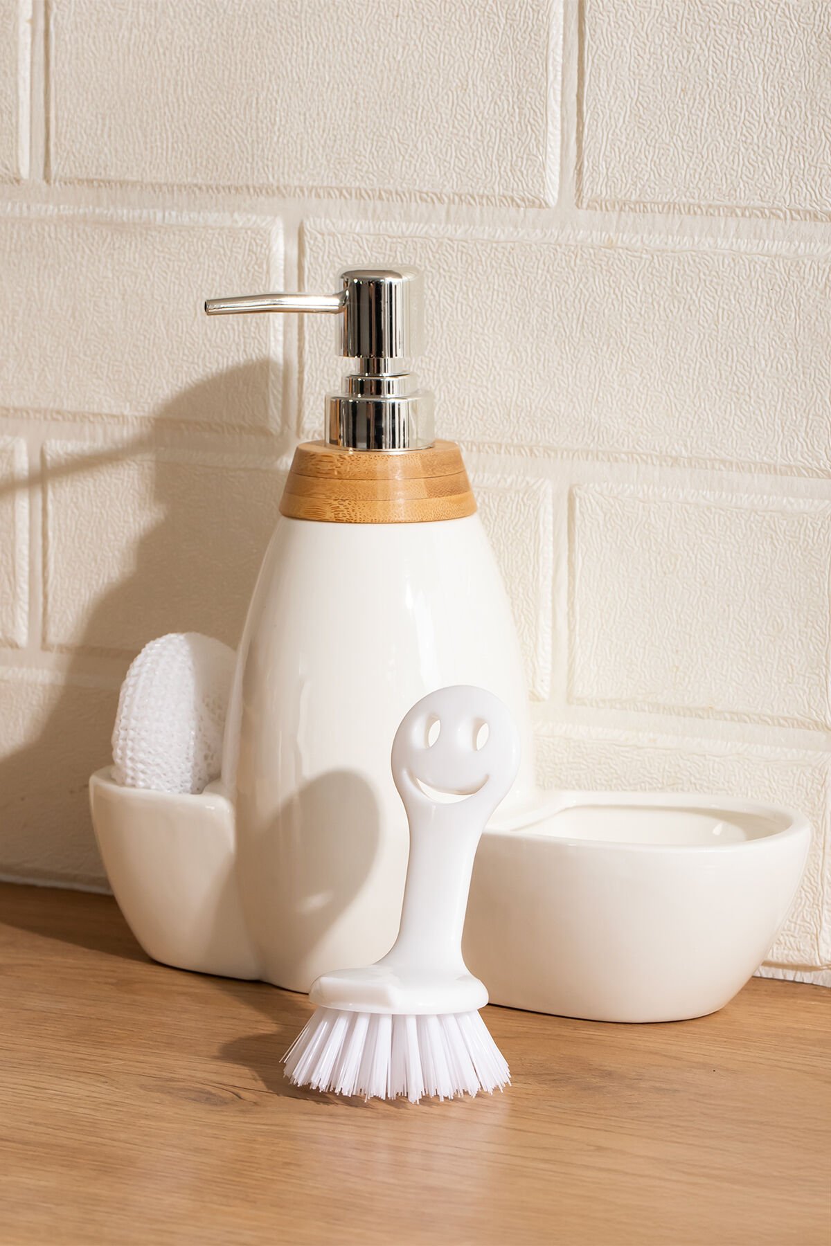 Porsima 5310825 Tezgah Üstü Beyaz Sıvı Sabunluk Fırçalı Süngerli Porselen Sabunluk 700ml 28cm
