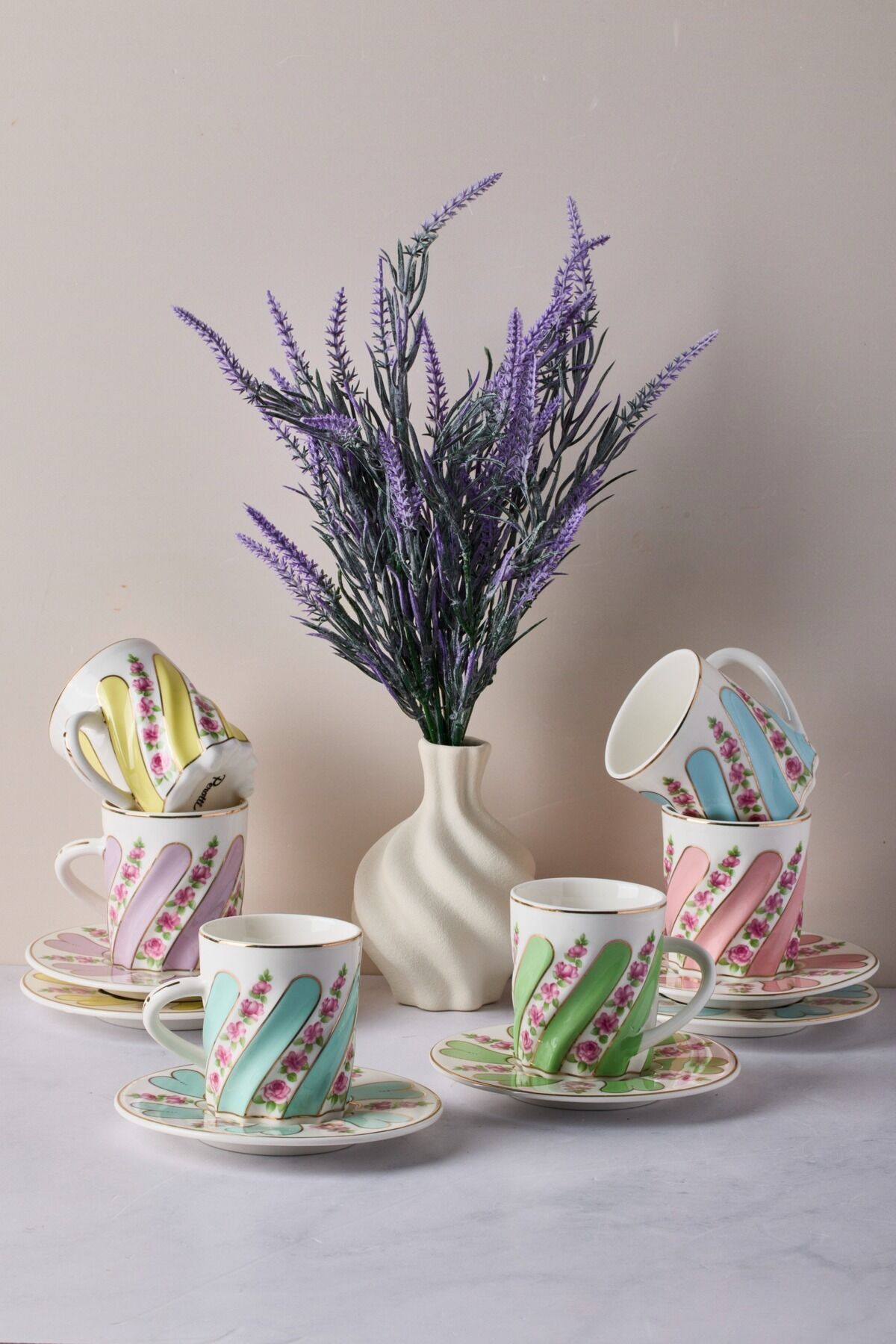 Perotti Kuzguncuk Renkli 6 Kişilik 12 Parça Porselen Kahve Takımı