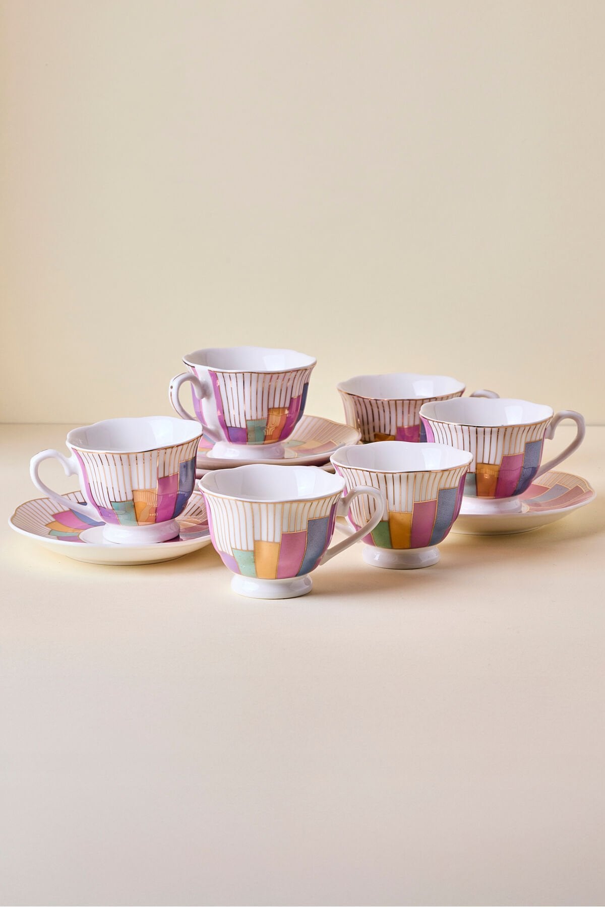 Perotti 17929 Antik 12 Parça 6 Kişilik Renkli Damalı Porselen Kahve Fincanı Takımı