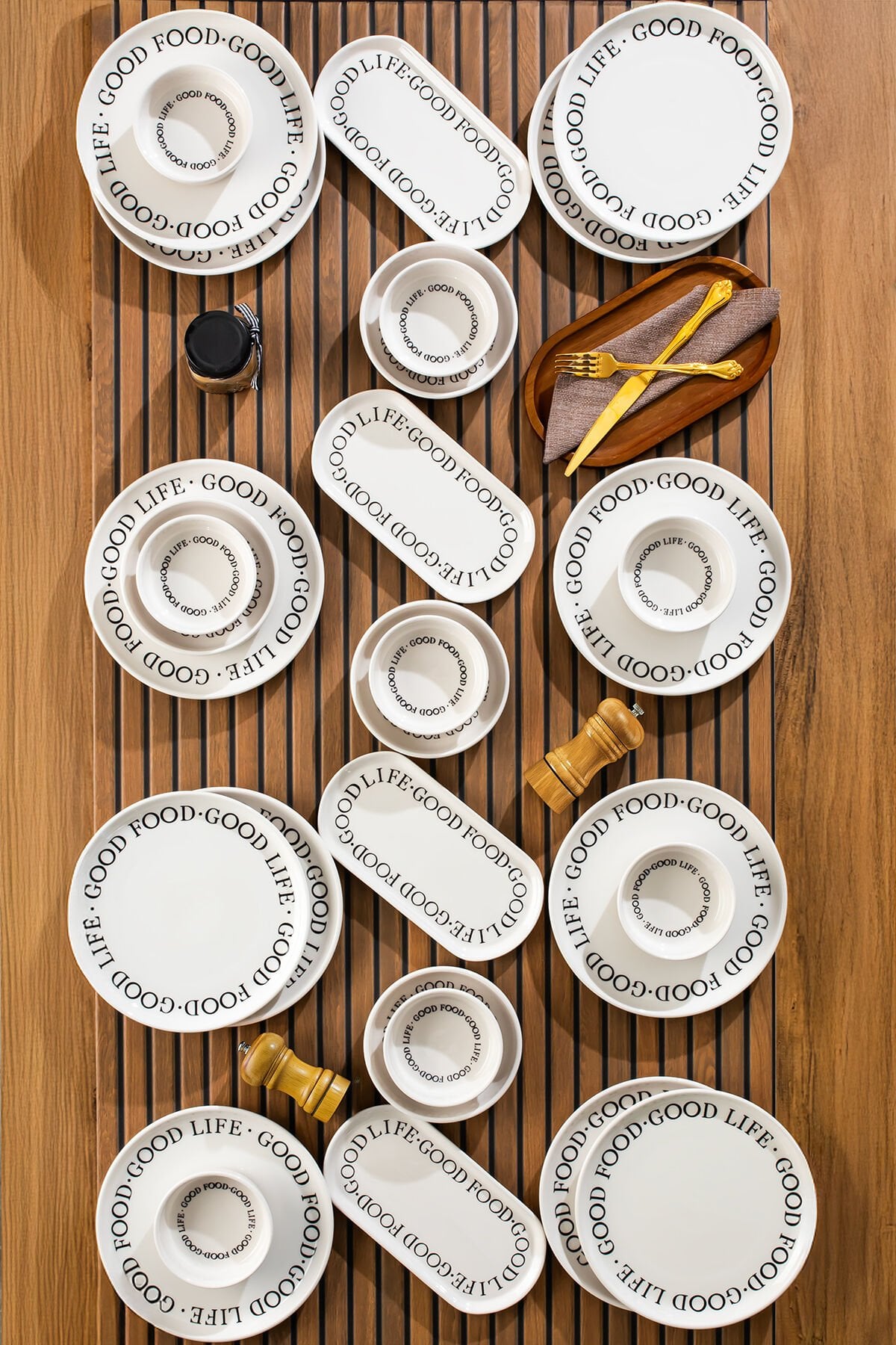 Perotti Good 28 Parça 12 Kişilik Stackable Kahvaltı Takımı Sosluklu Kahvaltılık Sunum Seti Tabağı