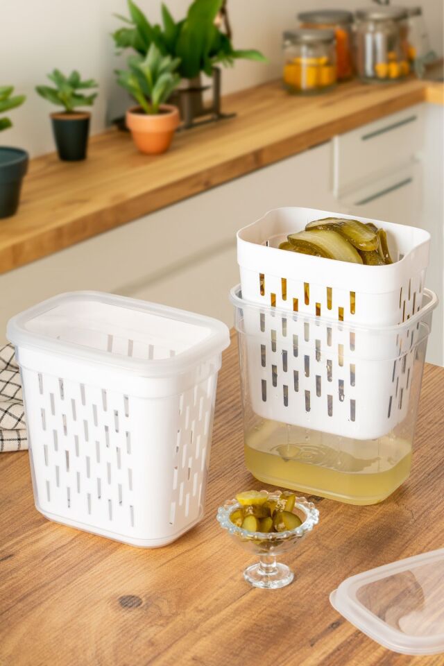 Porsima 1045 Süzgeçli Turşuluk Zeytinlik Çok Amaçlı Dikdörtgen Saklama Kabı - 2 Lt Şeffaf