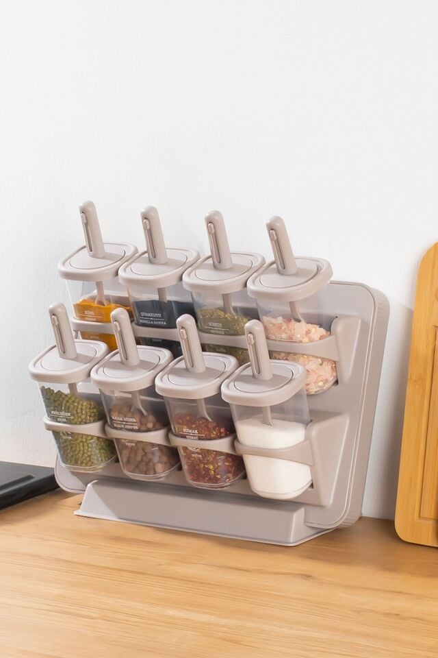 Porsima 1123 8li Etiketli Asmalı Kendinden Yapışkanlı Tezgah Üstü Standlı Döner Kapaklı Baharatlık Seti