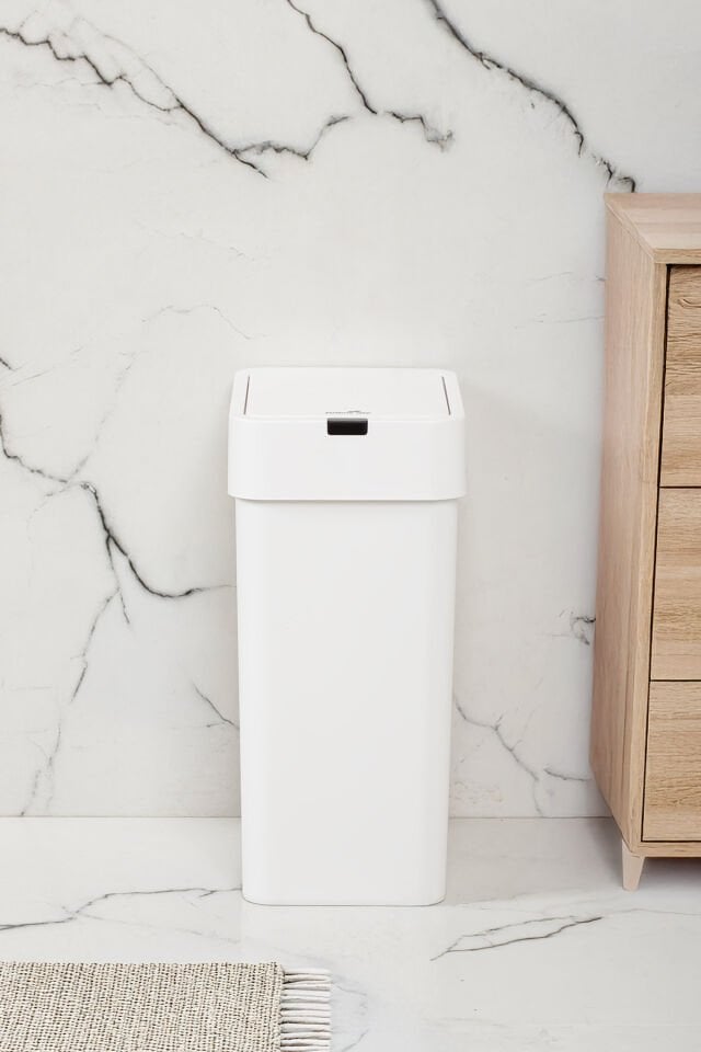 Porsima Me-06 Hareket Sensörlü 9lt Sessiz Banyo Mutfak Çöp Kovası Beyaz