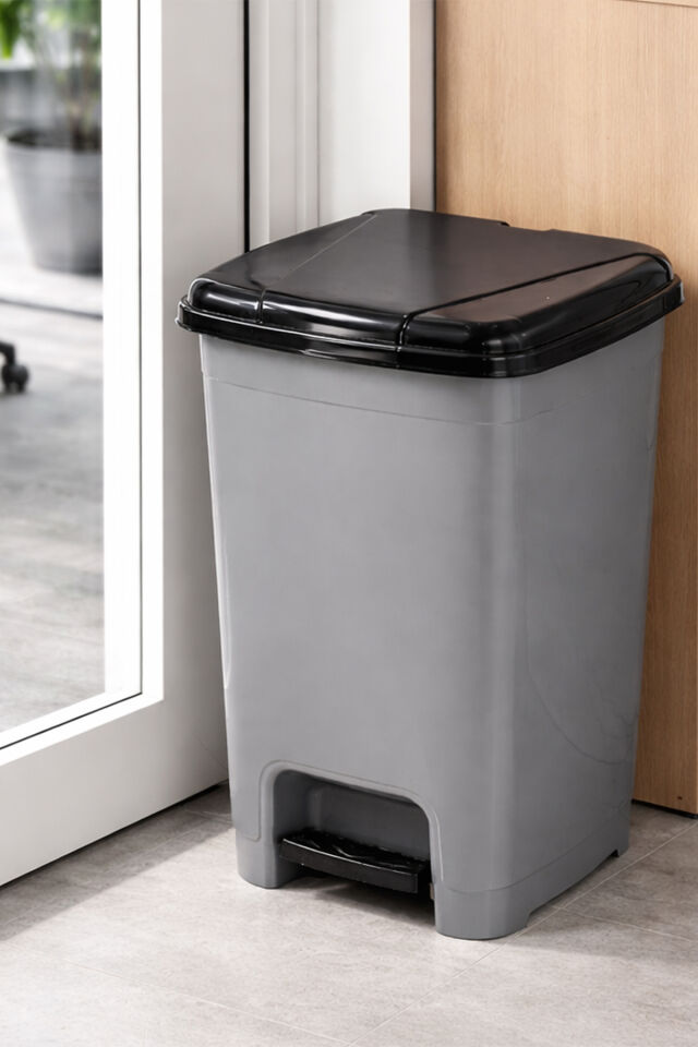 Porsima 0122 Pedallı Metalize Banyo Mutfak Çöp Kovası Siyah Kapaklı Slim Pedallı Çöp Kovası 40 Litre