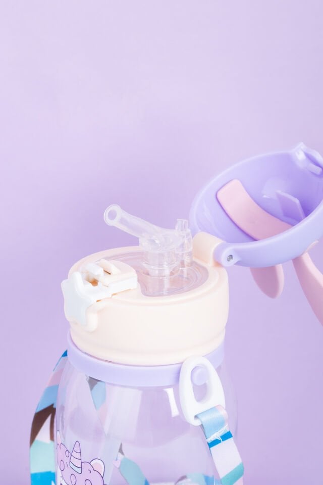 Porsima 21.0009-3 Matara Tavşan Temalı Stickerlı Askılı Suluk - Su Şişesi - Lila 550ml